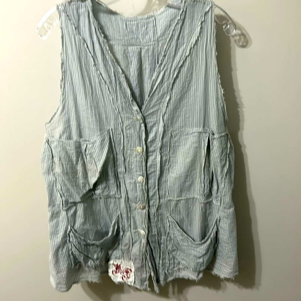Magnolia pearl shadow stripe cotton vest from the Love collection